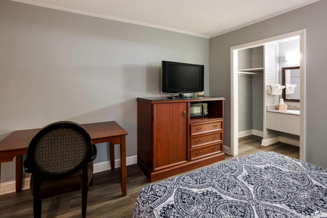 Knights Inn Fayetteville - Fort Bragg Екстер'єр фото