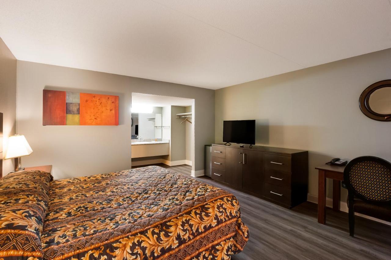 Knights Inn Fayetteville - Fort Bragg Екстер'єр фото