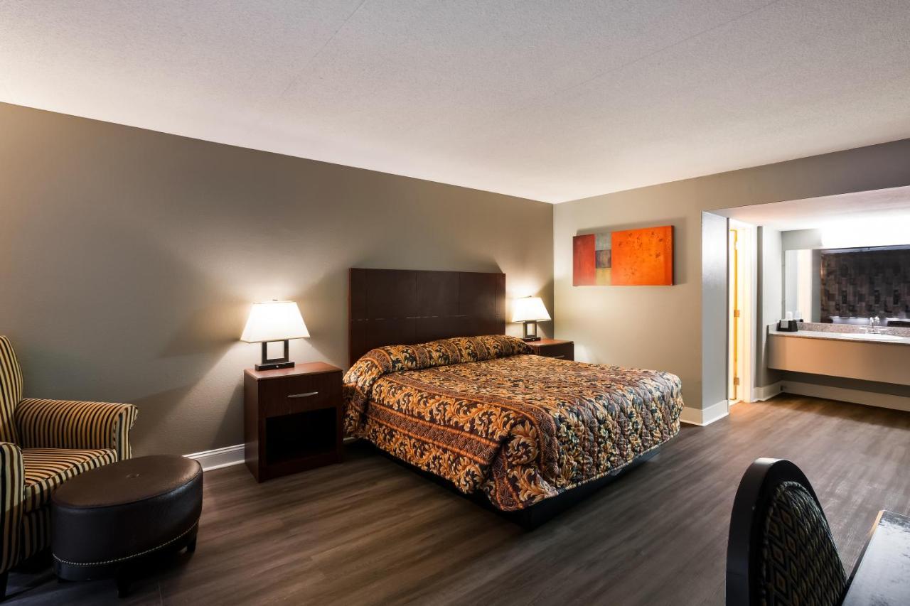 Knights Inn Fayetteville - Fort Bragg Екстер'єр фото
