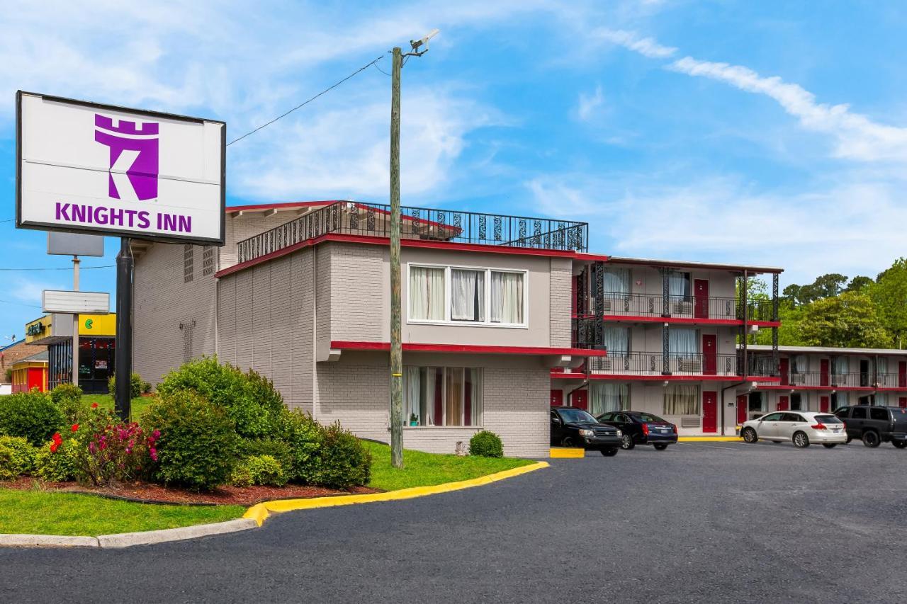 Knights Inn Fayetteville - Fort Bragg Екстер'єр фото