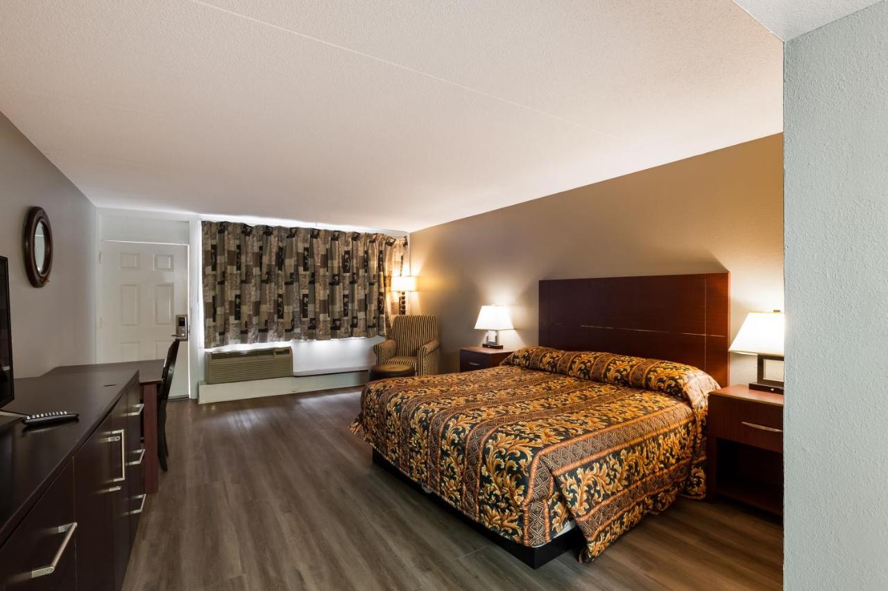 Knights Inn Fayetteville - Fort Bragg Екстер'єр фото
