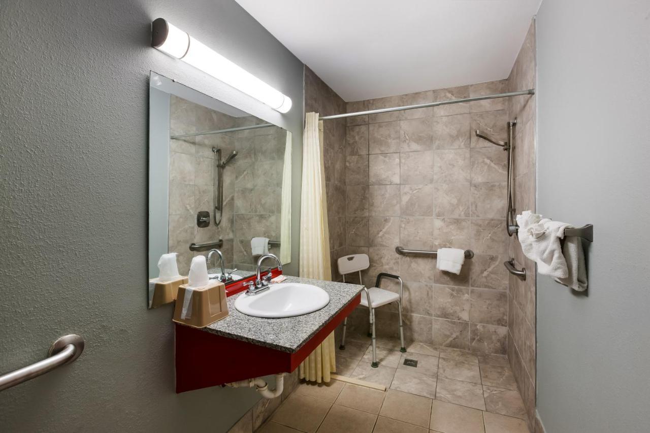 Knights Inn Fayetteville - Fort Bragg Екстер'єр фото