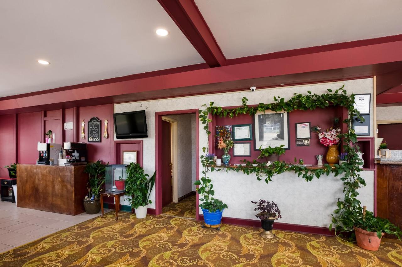Knights Inn Fayetteville - Fort Bragg Екстер'єр фото